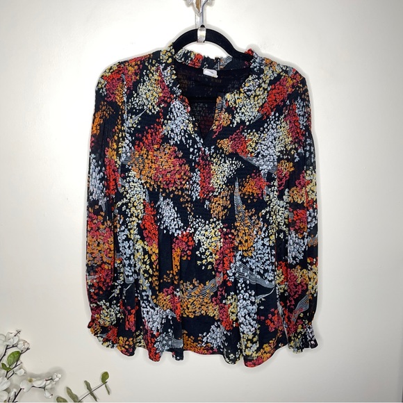 ANTHROPOLOGIE Akemi + Kin Adria Smocked Top Abstract {X27} - Picture 3 of 6